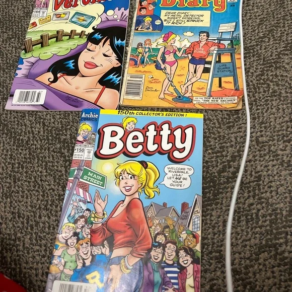 Archie/Betty and Veronica/ Richie Rich comic bundle - Picture 15 of 16